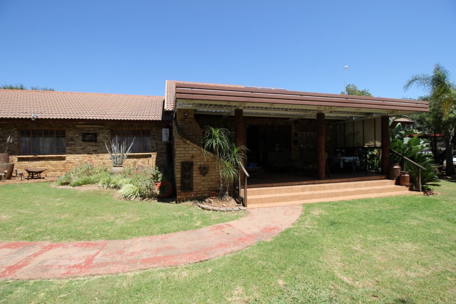 4 Bedroom Property for Sale in Deneysville Free State